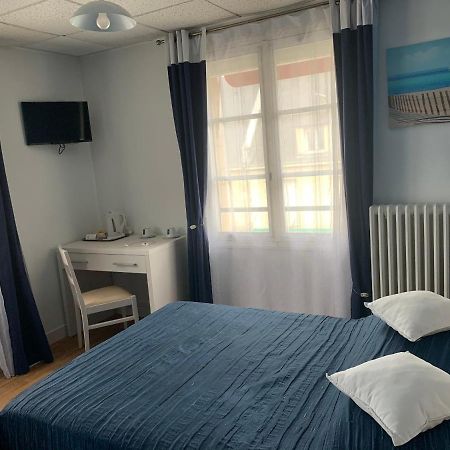 Hotel Au Vieux Puits Villers-Bocage  Exterior foto